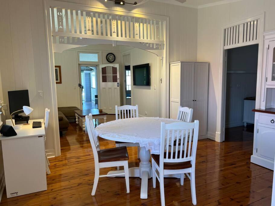 Entire Upper Floor 1 Bedroom Brisbane Kültér fotó